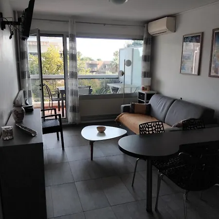 Appartement 10mm A Pied Des Plages, Olympe Climatise